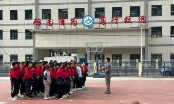 镇安县柴坪镇初级中学