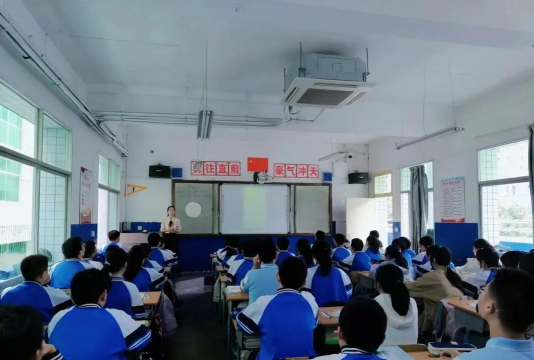 镇安县高峰镇初级中学