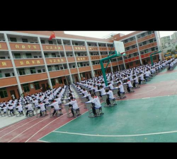 汕头市龙湖区东龙学校