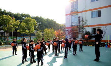 平湖市广陈镇中心幼儿园