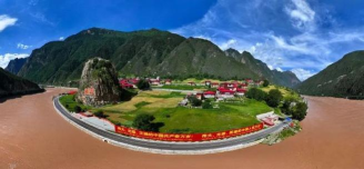 昌都地区江达县波罗乡中心校