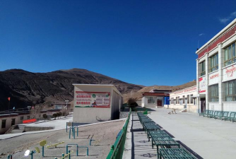 嘎普乡中心小学