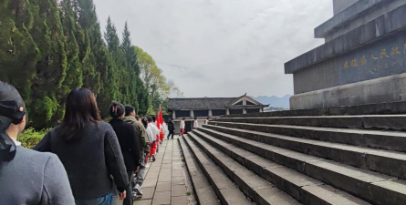 麦地坪乡中心小学