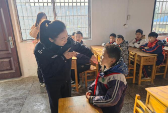 宜章县平和乡中心小学