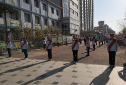 秦皇岛市海港区第八中学