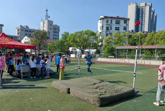 东莞鸣凤小学