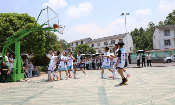 大白乡双庙杨初级中学