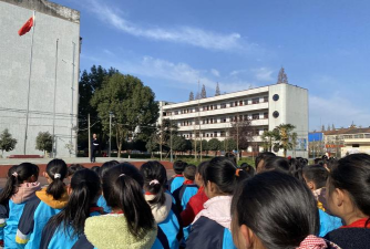 襄樊市樊城区牛首镇中心小学