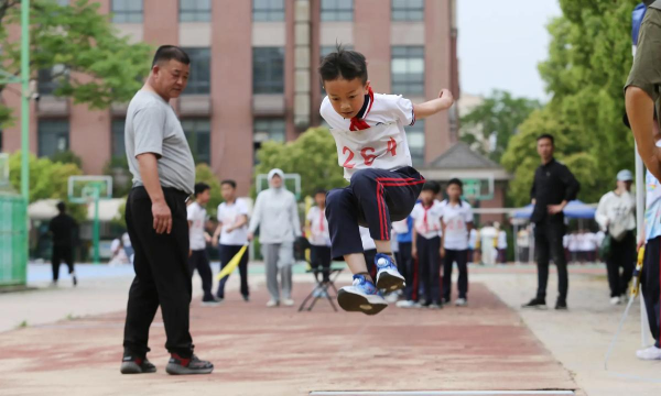 孝昌县周巷镇中心小学