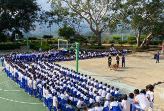 永德县大雪山中学
