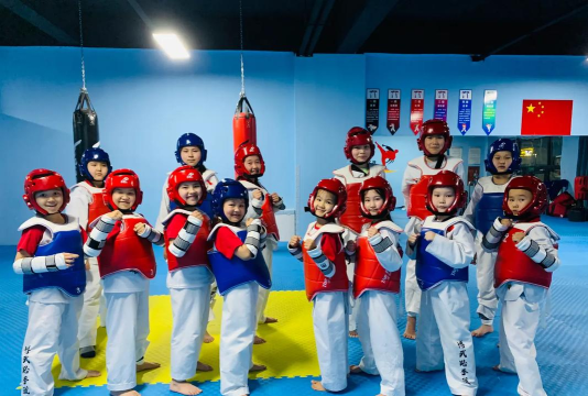 青河县博武体育培训有限公司