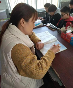 唐河县少拜寺镇中心小学