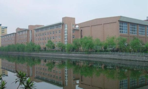 宁波市江东区实验小学