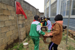 峨山县富良棚乡中心小学