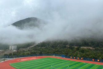 巴中市巴州区雪山初级中学