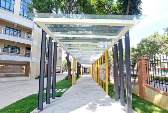 东坑镇中心小学