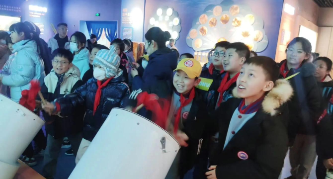 青岛浮山路小学