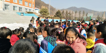 长白县马鹿沟镇龙岗中学