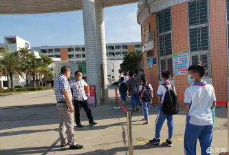 东陇镇中心小学