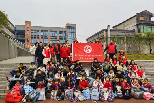 蓬溪县高坪镇小学校