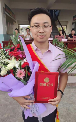 滨海县新港初级中学