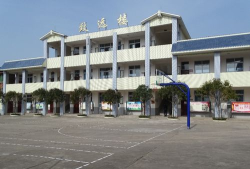 巴州区曾口镇甘泉中心小学