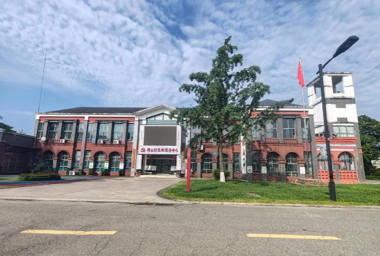 郫县唐昌镇第一小学校