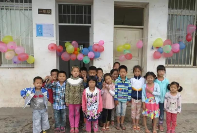 蓬溪县鸣凤镇小学