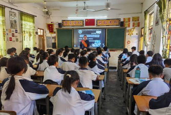 潮阳区关埠镇玉二初级中学