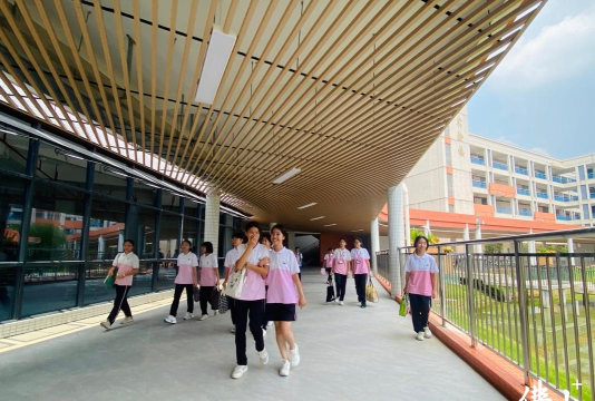 陈村镇初级中学