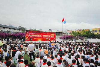 武侯镇中心小学