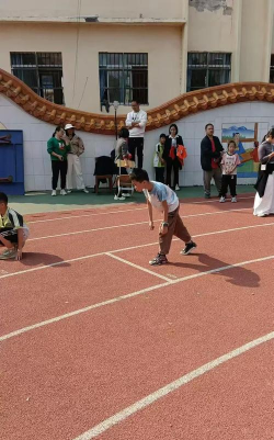 大安镇八亩田中心小学