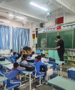 佛山市西南街道布心小学