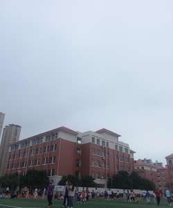 北京市丰台区三路居中学