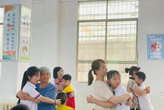 江口镇中心小学