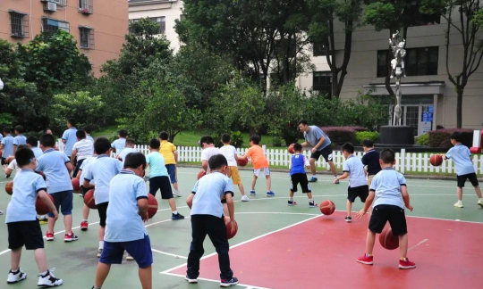 长宁区绿苑小学