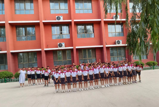 五营区第四小学