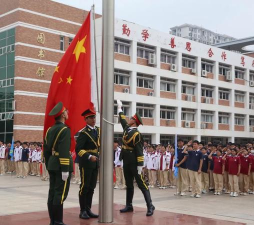 邳州市明德实验小学