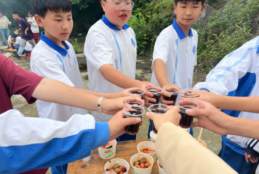 德江县平原土家族乡初级中学