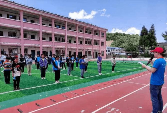 火烧坪乡中心学校