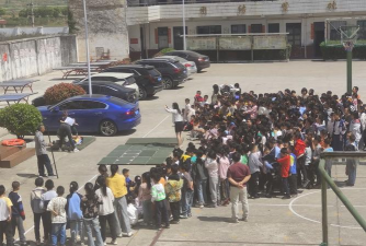 洞口镇新平完全小学