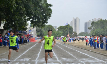 湛江市坡头区爱周中学