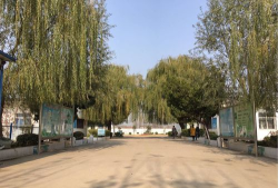 南胡小学