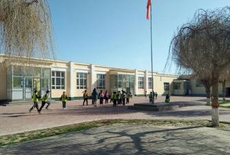 裕民县哈拉布拉乡中心校