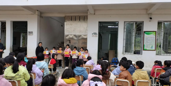 德庆县凤村镇新星教学点