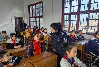 宜章县平和乡中心小学