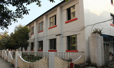 乐山东风电机技工学校