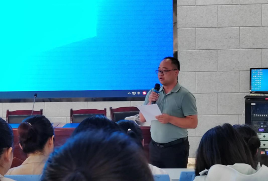 新平县平掌中学