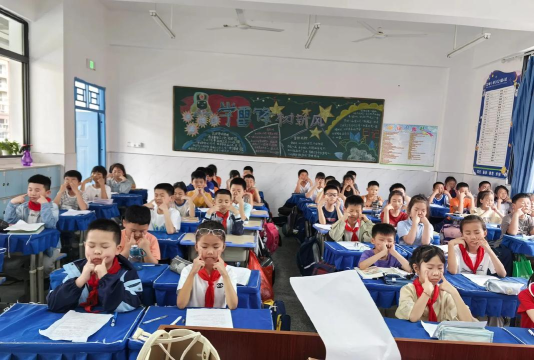 深圳市龙华区观澜文峰小学