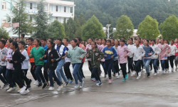 保山市腾冲县猴桥镇民族中学